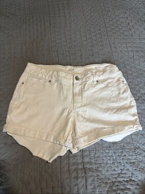 a.n.a Cream Women's Denim Cuffed Shorts
